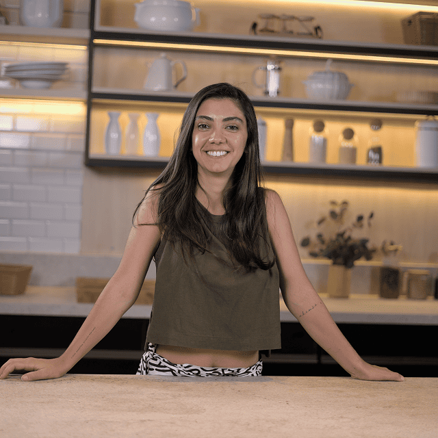 Tatiana Consoli trabalhando